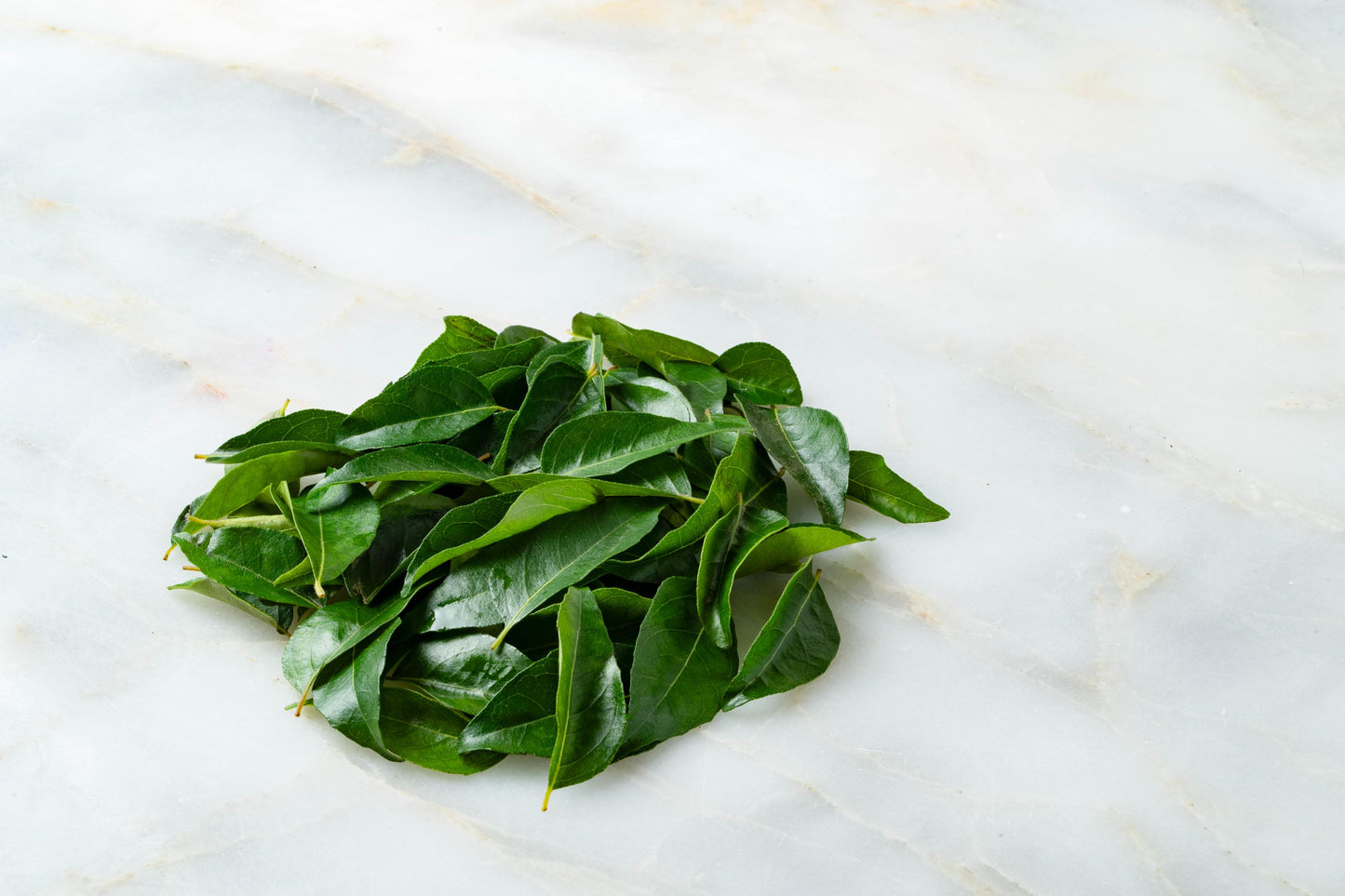Curry Leaves (Kadi Patta) 100g